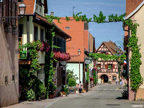 village houses in Itterswiller on the Alsace wine route in France